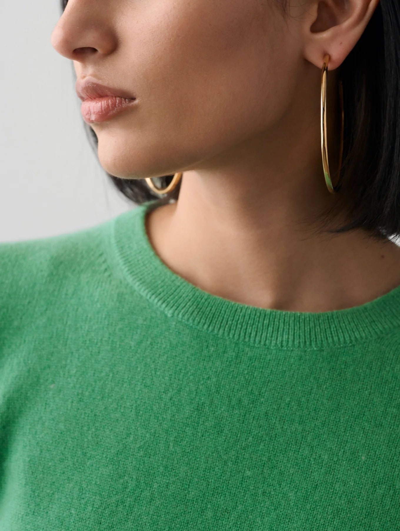 Essential cashmere crew- retro green