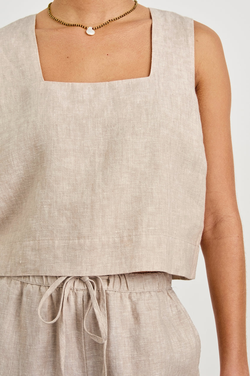 Akira top- heathered flax