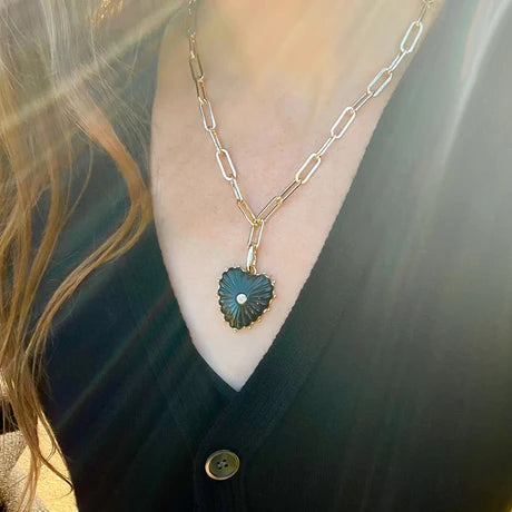 Malene Onyx clip necklace