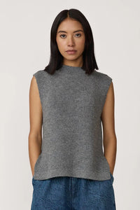 Mockneck sweater vest