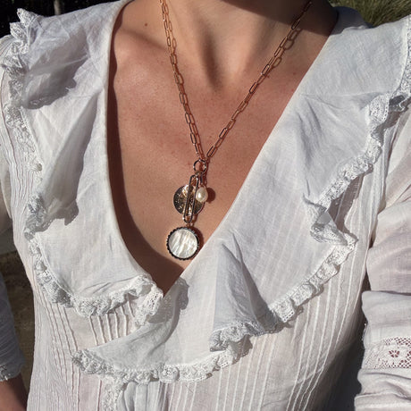 Solario Sundial necklace - Mother of Pearl